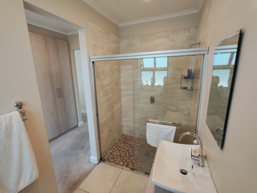 3 Bedroom Property for Sale in Kraaibosch Western Cape